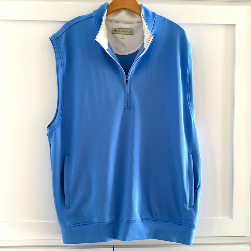 Men’s Quarter Zip Vest - Sport Fit - Donald Ross Sportswear
XL